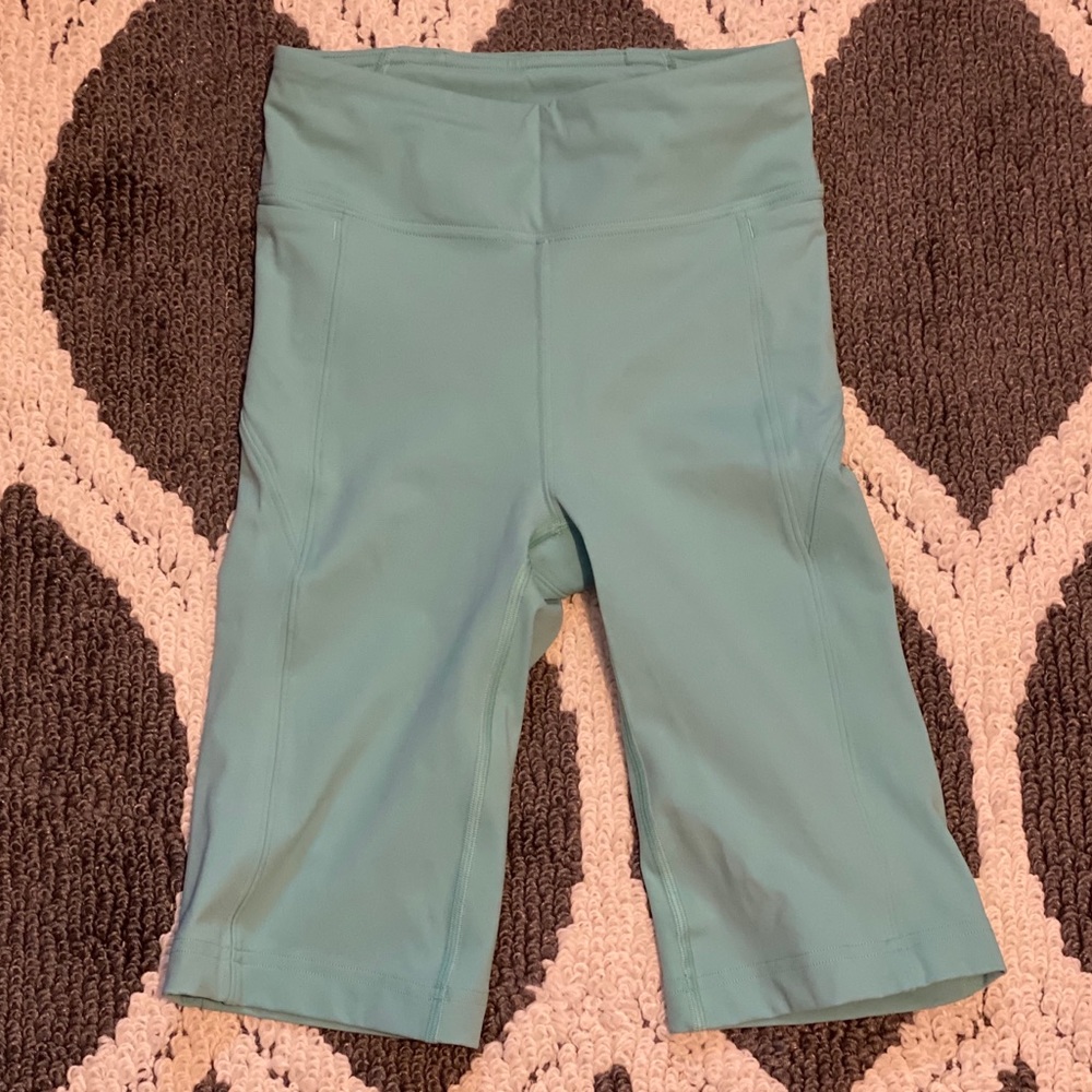 On Pace Short HR 10” Lululemon